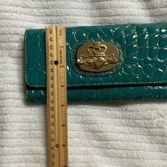 Kathy Van Zeeland blue/gold wallet nice pebble detail - Picture 11 of 12